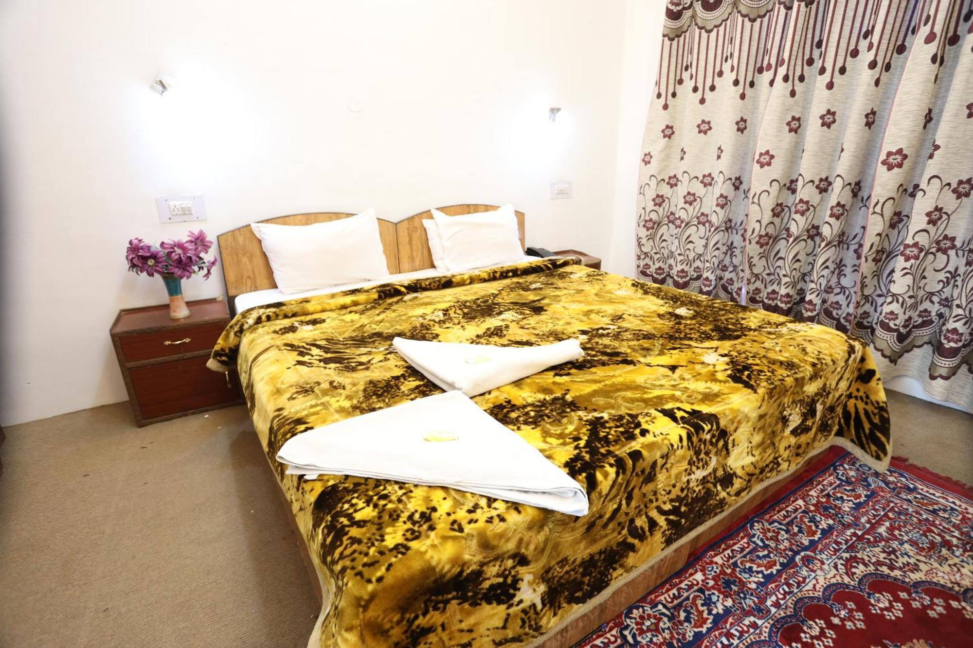 Hotel Jan Palace 列城 外观 照片